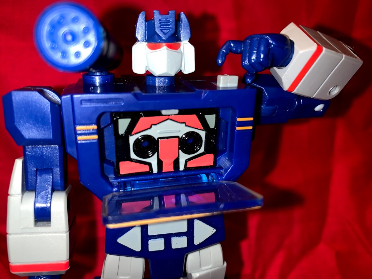 Transformers R.E.D. Generation 1&nbsp;Soundwave