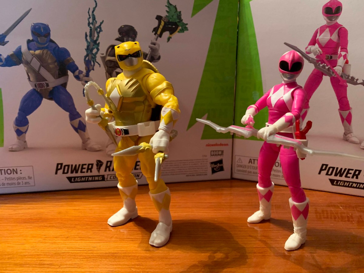 Hasbro MMPR x TMNT April O’Neil and&nbsp;Michelangelo