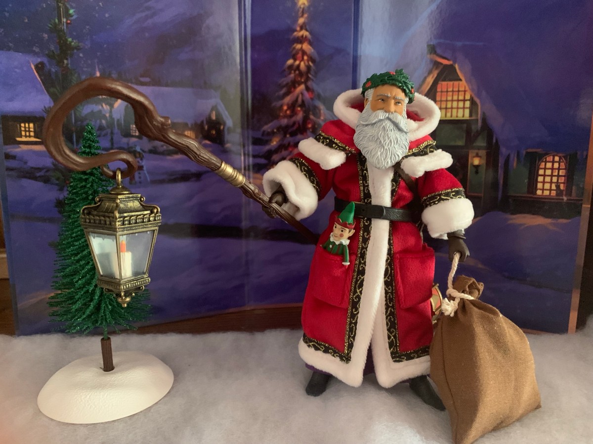 Figura Obscura – Father Christmas | The Nostalgia Spot