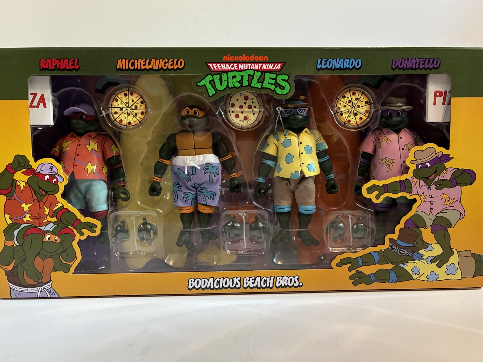 NECAコミコン限定タートルズ-Beach Bros.4-Pack ASTRO ZOMBIES | SDCC 2025 NECA TEENAGE MUTANT NINJA TURTLES