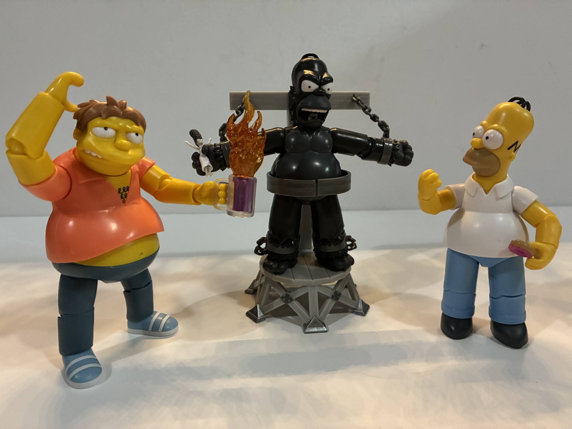 Jakks Pacific The Simpsons Deluxe King Homer | The Nostalgia Spot